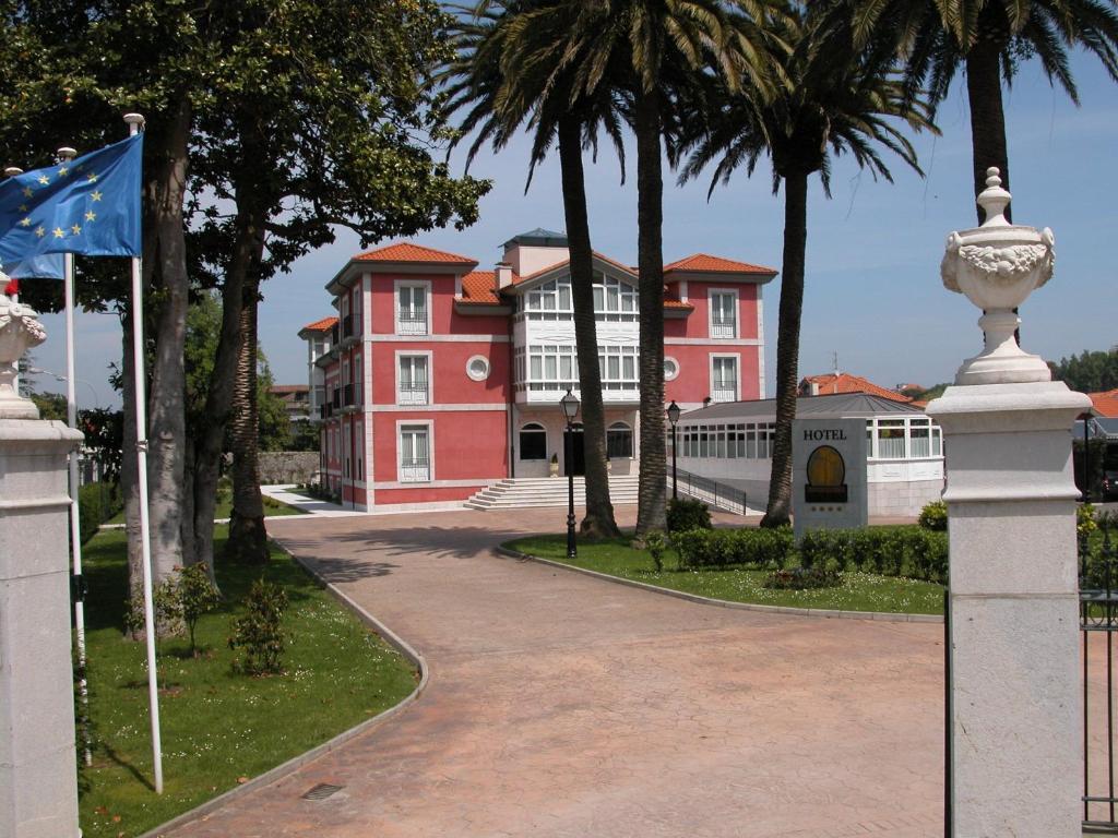 Hotel Spa La Hacienda De Don Juan Llanes Buitenkant foto